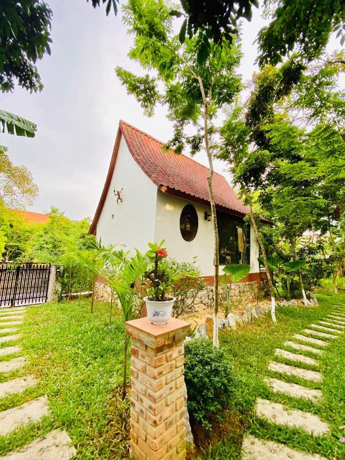 Tropical Valley Homestay - Villas ฟ็องญา ภายนอก รูปภาพ